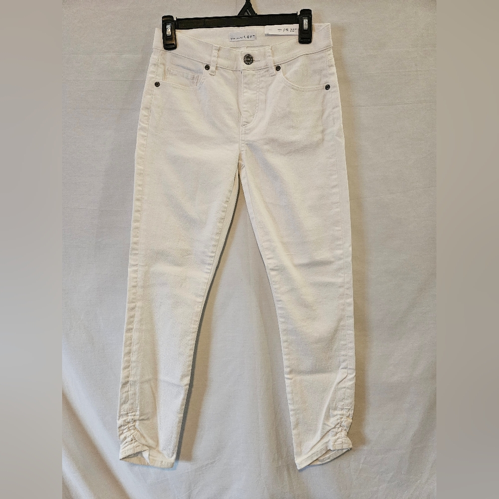NWT Loft Skinny Crop Slim Pockets size 25